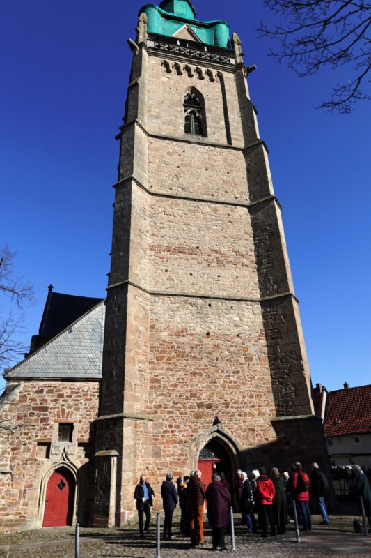 Der imposante Kirchturm
