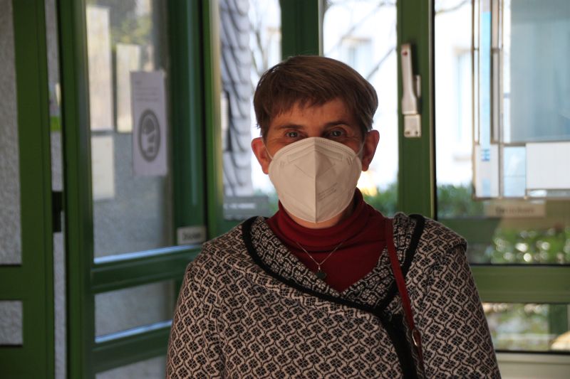 trotz Masken
