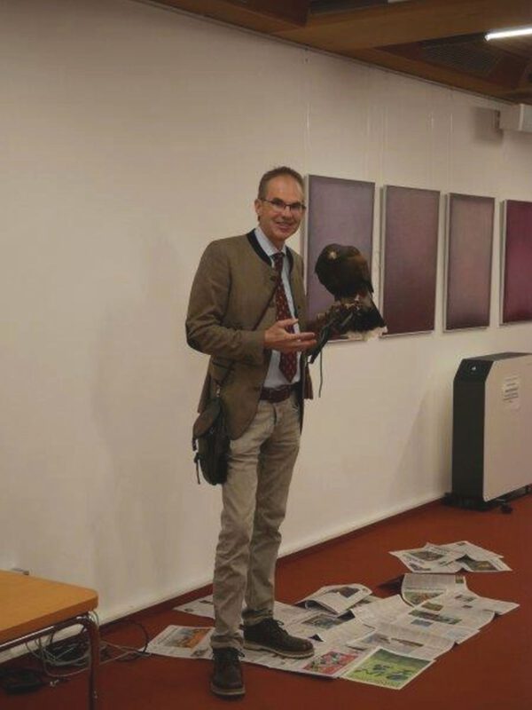 RA Dr. Walter Jäcker Vortrag zu Falknerei