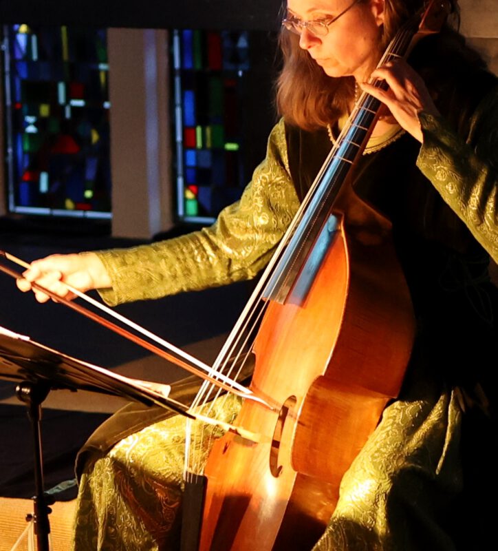 Virtuose Gambenspielerin Martina Kirchhof