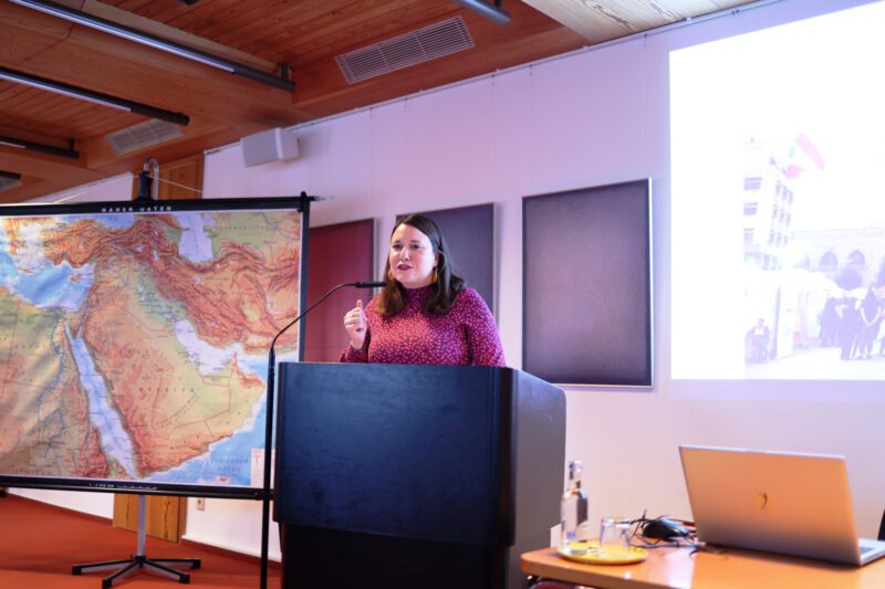 Anna Fleischer bei ihrem Referat