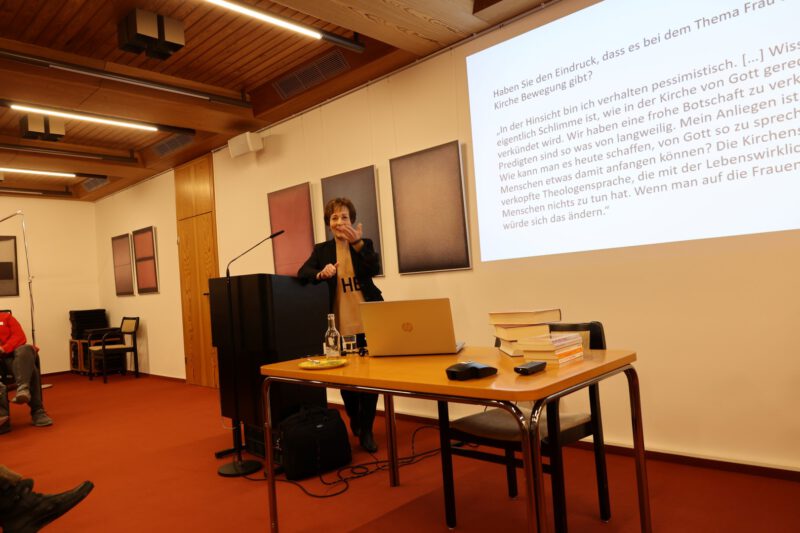 Eine lebhafte Referentin: Prof. Dr. Agnes Wuckelt