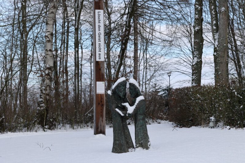 Wie (fast) jedes Jahr:Es schneit zu Beginn der Oase