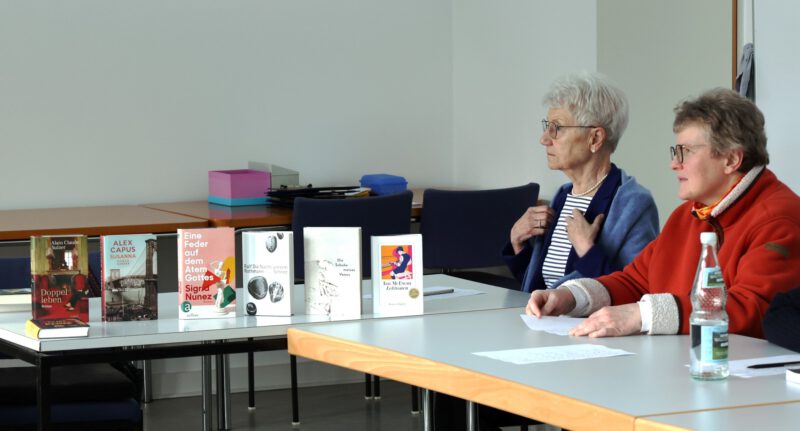 Bücherschau mit Heike Flegel
