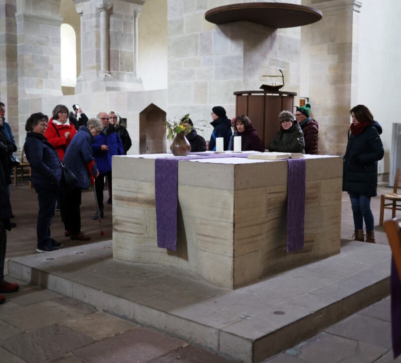 Moderner Altar