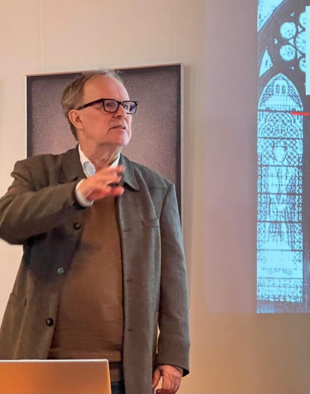 Prof Helten