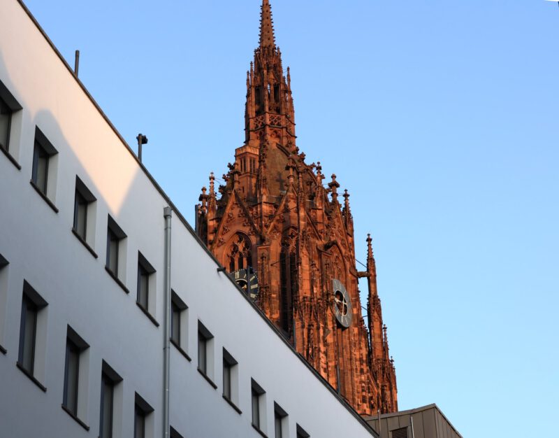 Abendspaziergang - Bauhausstil trifft Gotik 