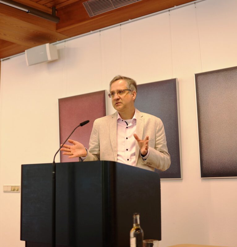 Prof. Dr. Michael Konkel