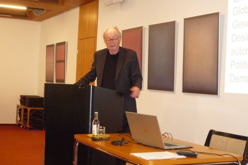 Einführungsvortrag in das Thema durch Prof. Wilhelm Heitmeyer