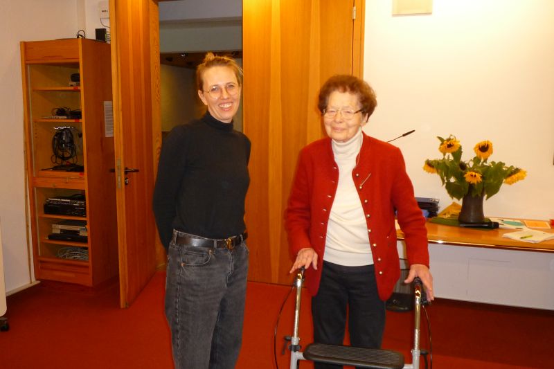 Unsere Referentin Anna Maria Weber mit Frau Anna