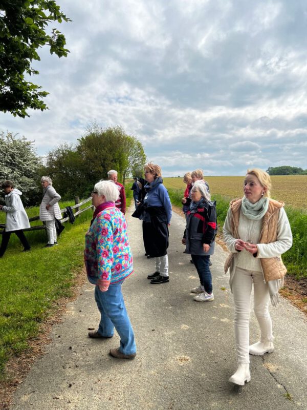 Am Kreuz Geduld